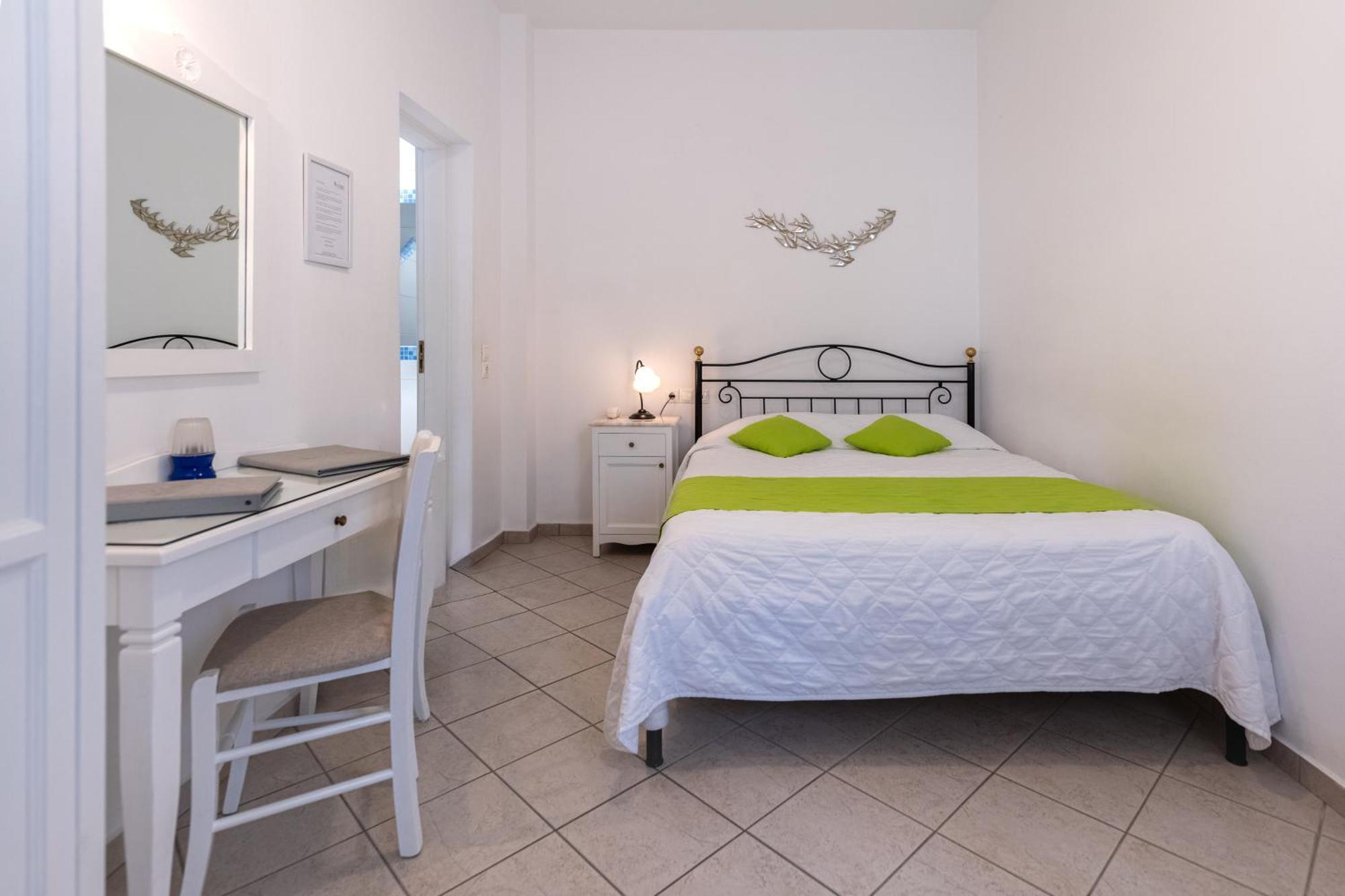 Reverie Santorini Hotel Φηροστεφάνι Δωμάτιο φωτογραφία